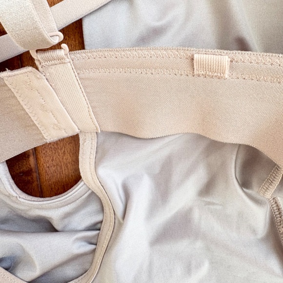 SPANX Suit Your Fancy Plunge Low Back Mid-Thigh Bodysuit Size XL Beige - Picture 12 of 16